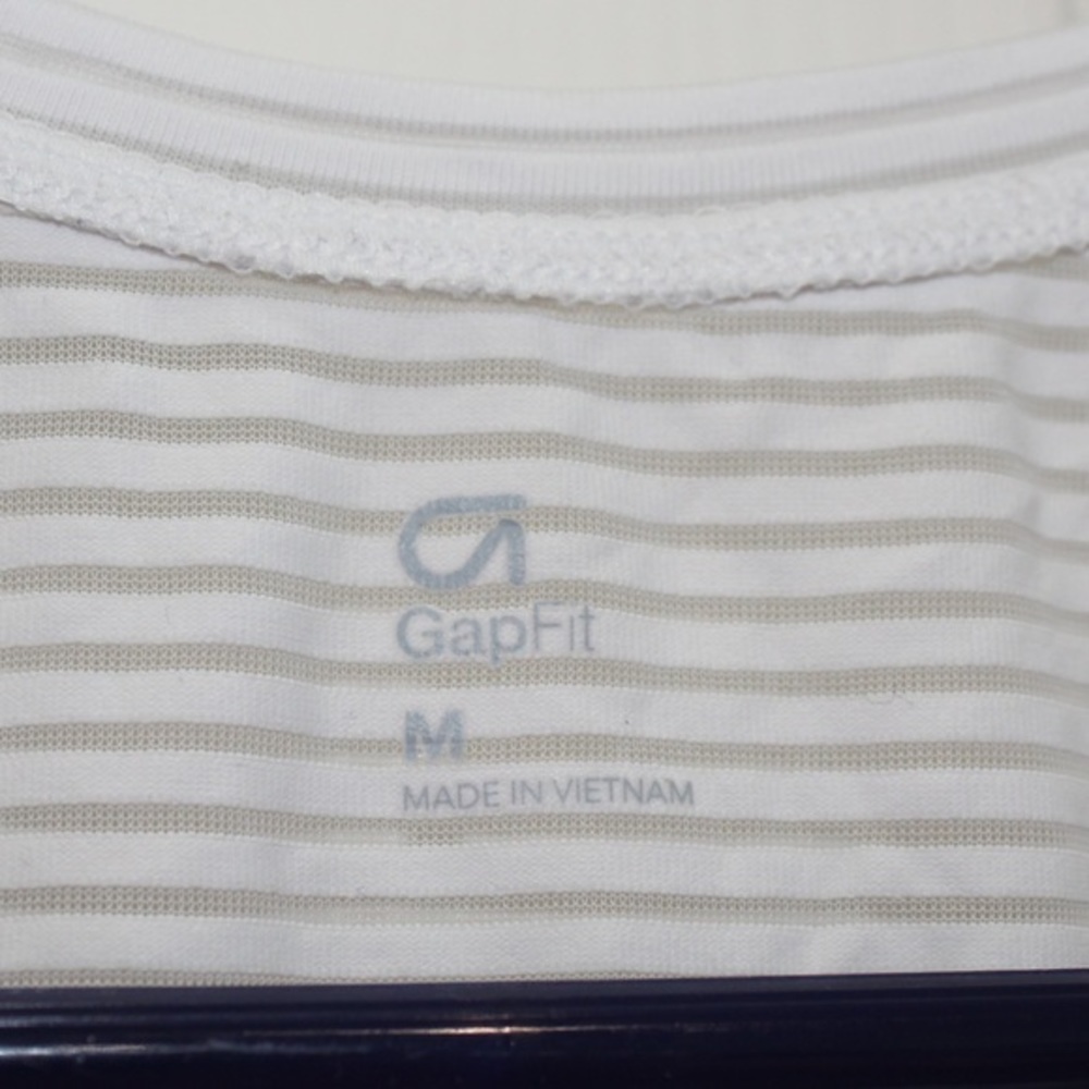 Gap fit white semi sheer‎ tank top with tied back - Picture 3 of 4